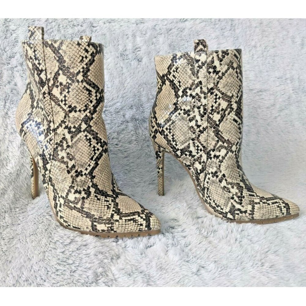 Spice Up Your Life by SHOEDAZZLE Women's 9 Snakeskin 4.5" Ankle BOOTS Brown NEW